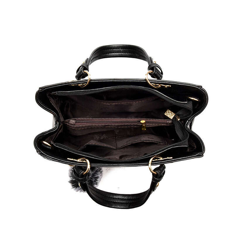 Bag for women 2025 new atmospheric single shoulder handbag Korean version fashionable and simple crossbody women's big bag