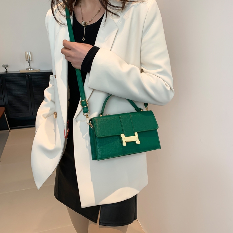 Free shipping new texture crossbody bag Popular texture women's bag Retro armpit small square bag beautiful casual shoulder bag