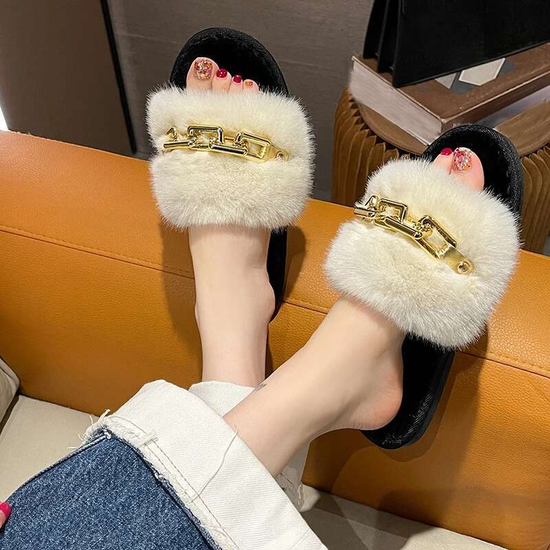 2025 New Fluffy Slippers Home Leisure Chain Designer Fashion Shoes Indoor Platform Plush Slide Girl