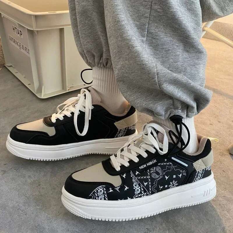 Designer Shoes 2025 New Outdoor Casual Breathable Board Shoes Fashionable And Comfortable Soft Bottom Running Shoes Sports Shoes Women's Skateboa