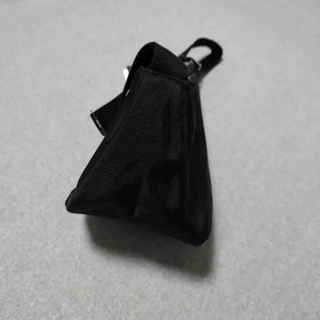 Designer Half Moon Underarm Bag, Waterproof Nylon Fabric, Lightweight Crossbody Bag