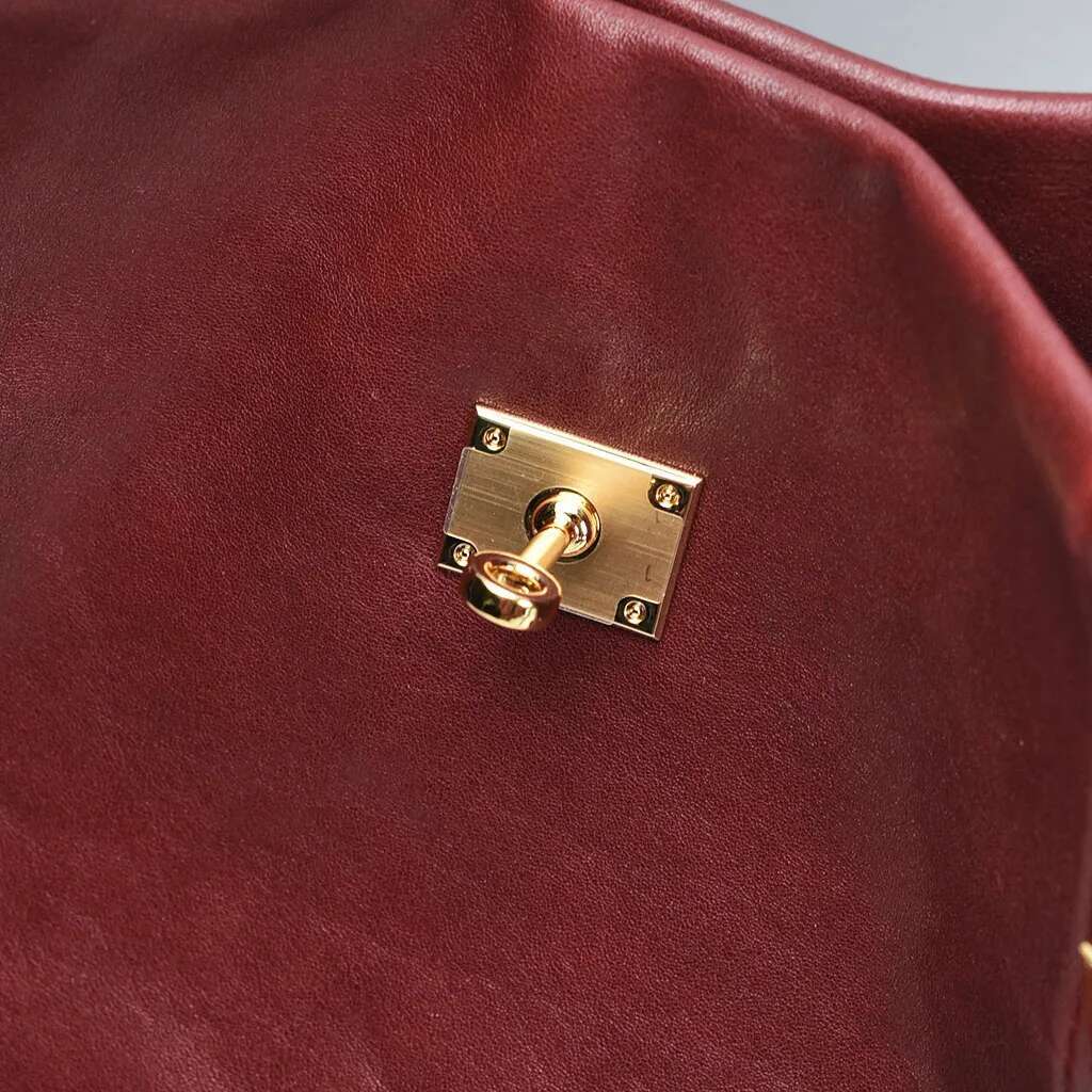 Women's Crossbody Bag 2024 New Shoulder Handbag Light Small High-End Vegetable Tan Leather Fashionable Accessory