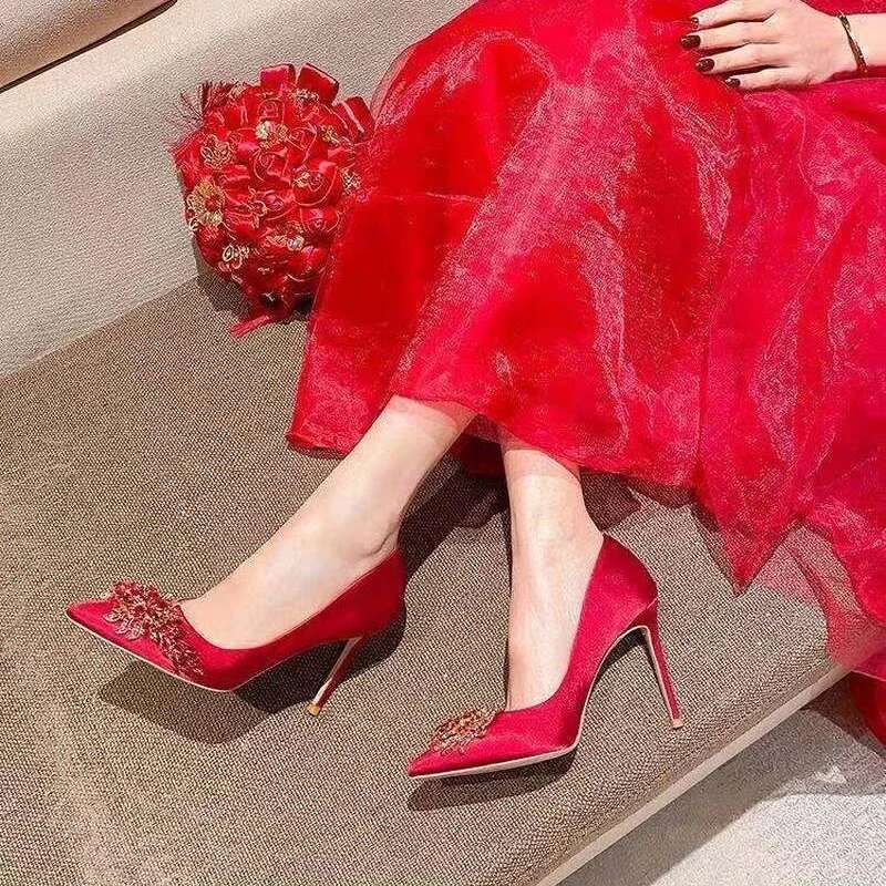 2025 Summer New Exquisite Designer Fashion High Heels Elegant Stiletto High Heels Chinese Wedding Shoes Wine Red Bridal Shoes
