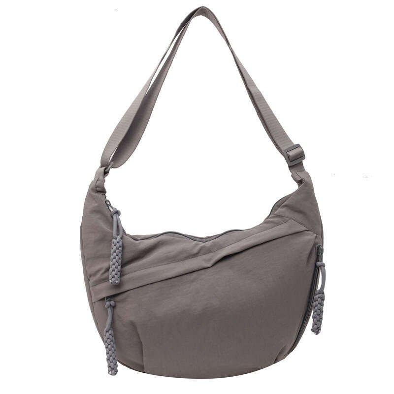 Fashionable girl class crossbody simple and large capacity shoulder bag, ins high-end commuting dumpling bag