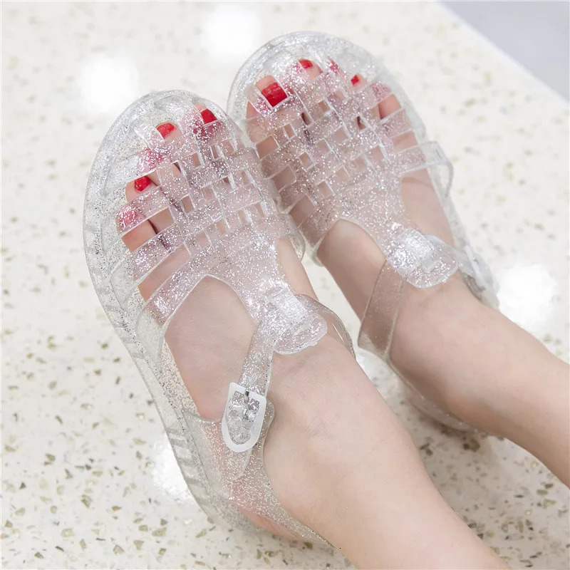 Unishuni Girls Jelly Sandal Kids Bling Glossy Plastic Summer Shoe Durable Quick Dry Close Toe Beach Slipper Sandal for Girls 250326
