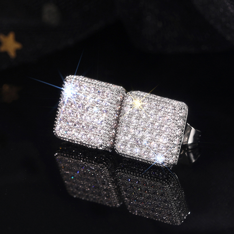 2025 Hip Hop Sparkling Ins Top Sell Luxury Jewelry 925 Sterling Silver 18K Gold Pave White Sapphire CZ Diamond Gemstones Party Women Square Simple Fas