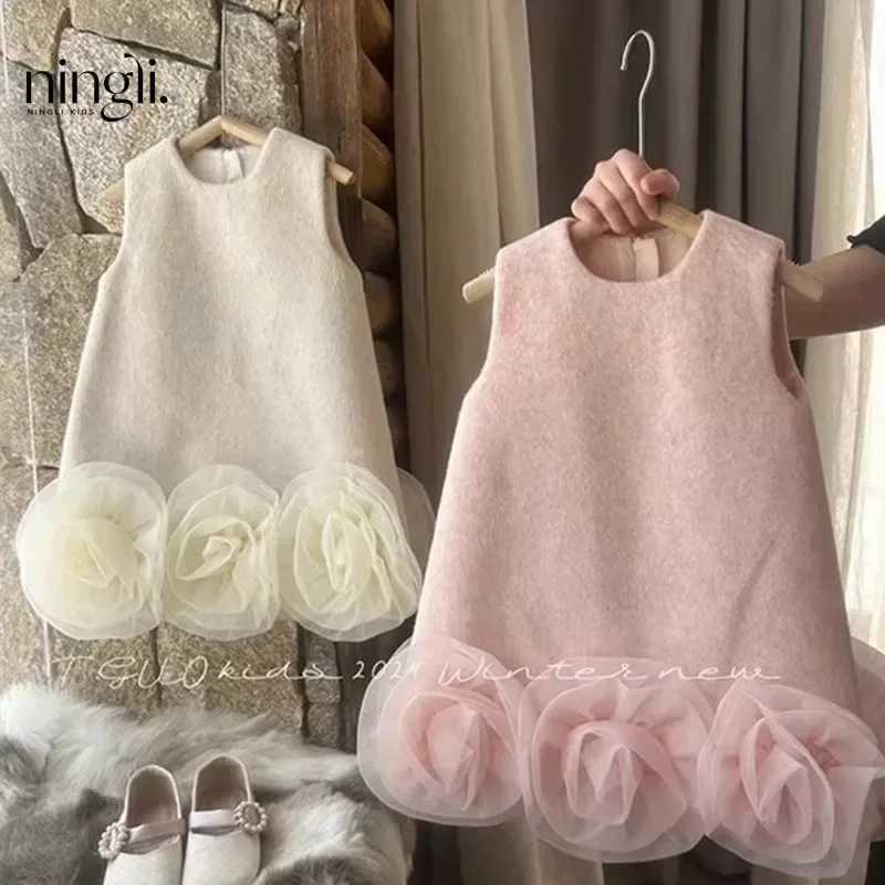 South Korean Sle fashion girls vest skiing 2025 autumn and winter new childrens Christmas and New Year coarse tweed skiing big flower dress W250326