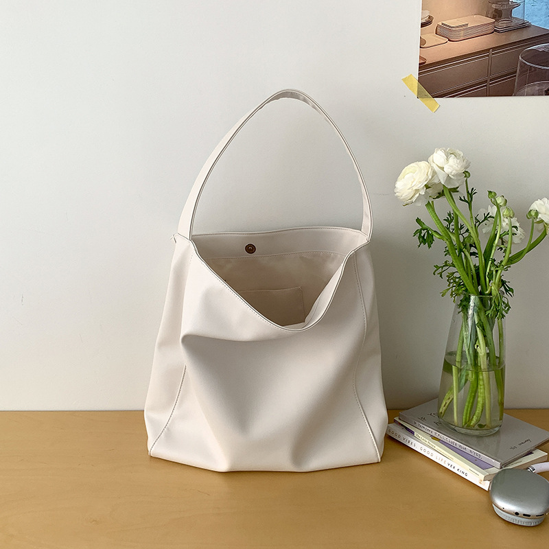 2025 Spring New Simple Soft Pitot Bag Large Capacity Commuter Bag College Students Class Fashion Shoulder Bag Female