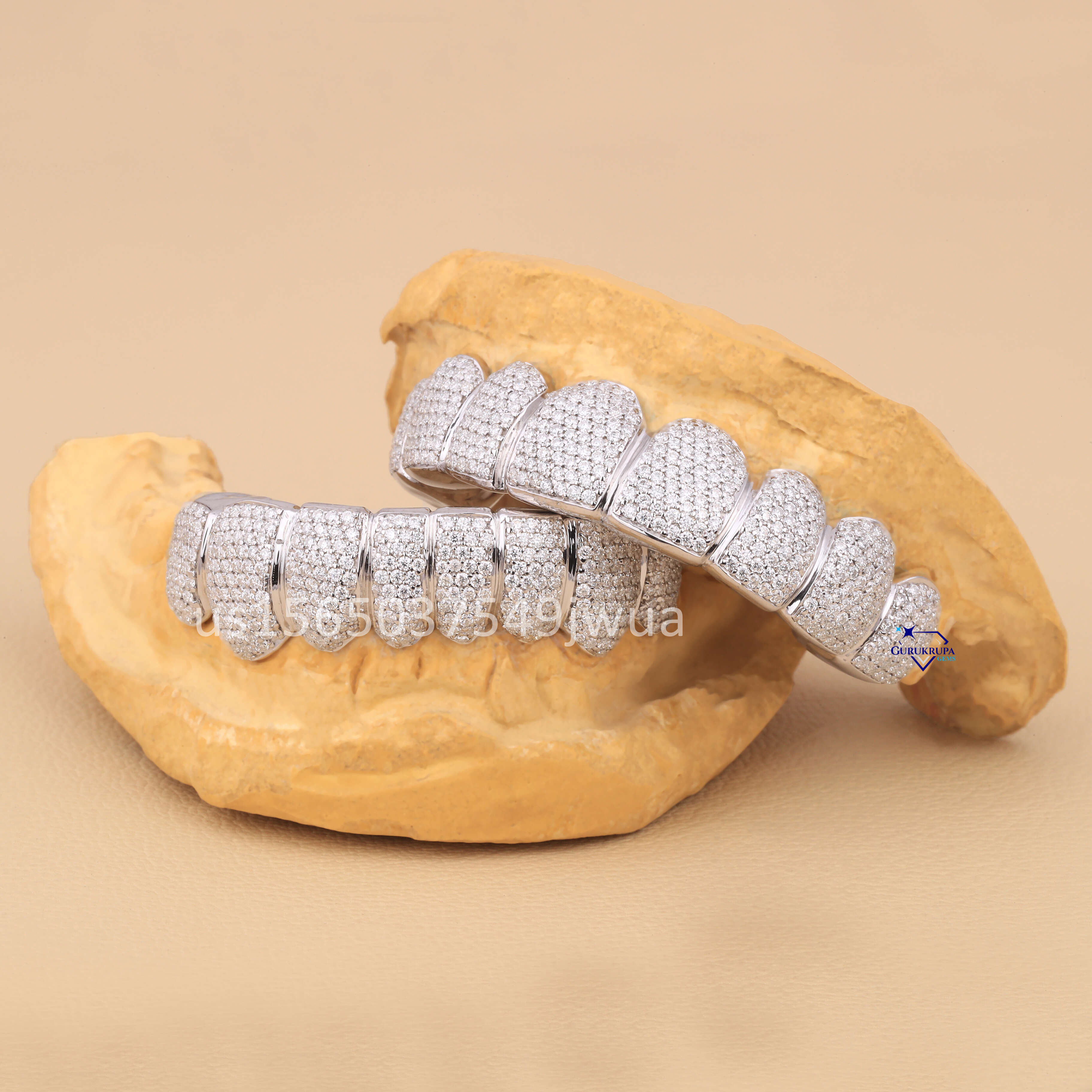 14 Kt White Gold Moissanite Luxury Hip Hop High Quality Fancy Round Brilliant Cut Dental Tooth Grillz for Men Women