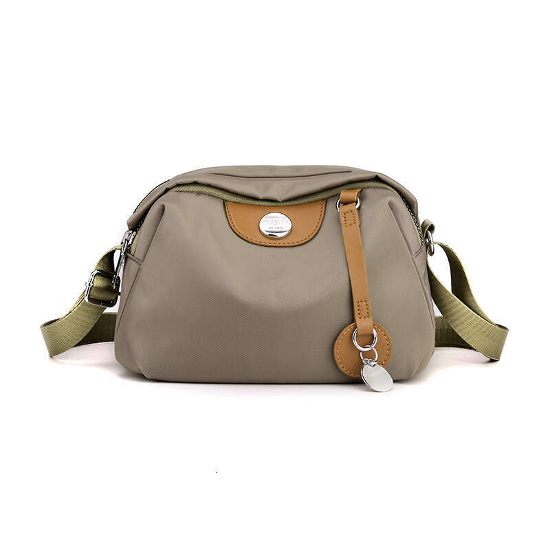 New Women's Nylon Shoulder Simple Contrast Color Large Capacity Crossbody Casual and Lightweight Middle aged Mom's Bag