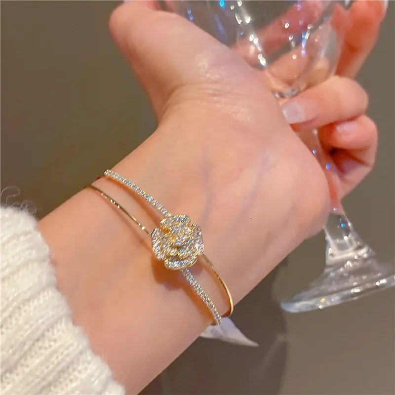 CC Romantic Cuff Bracelet Rose shaped Sparkling Zirconia Double layered Adjustable Bracelet Exquisite Bijoux Jewelry Charm Gift J1181 250326