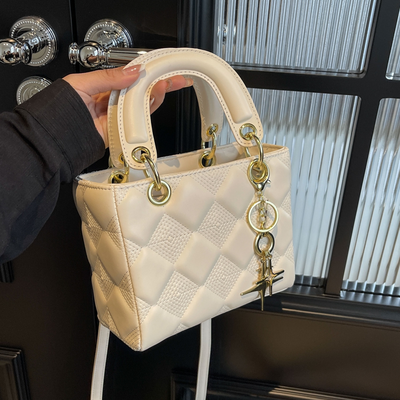 Shoulder Bags Explosive simple fashion diamond lattice small fragrance handbag crossbody bag