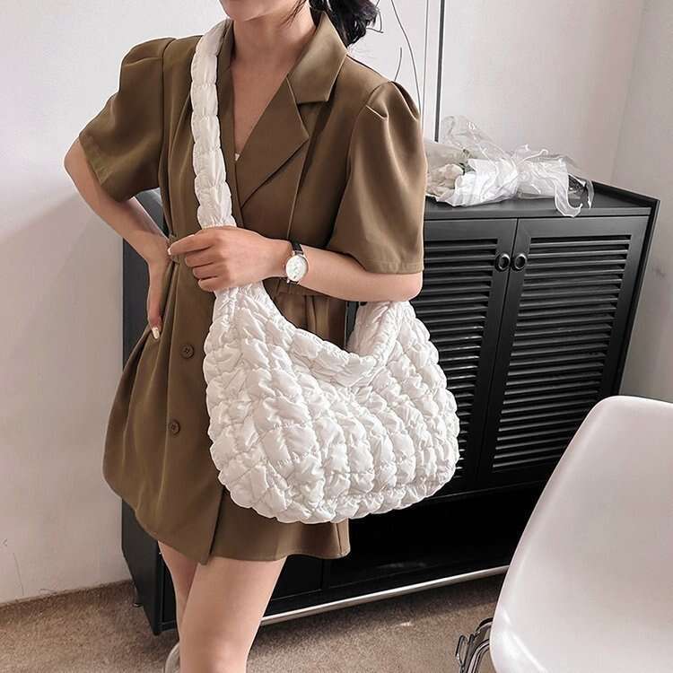 b2 New Korean Fold Cloud Versatile Fashion One Shoulder Handheld Dumpling Large Capacity Down Cotton Underarm Women's Bag