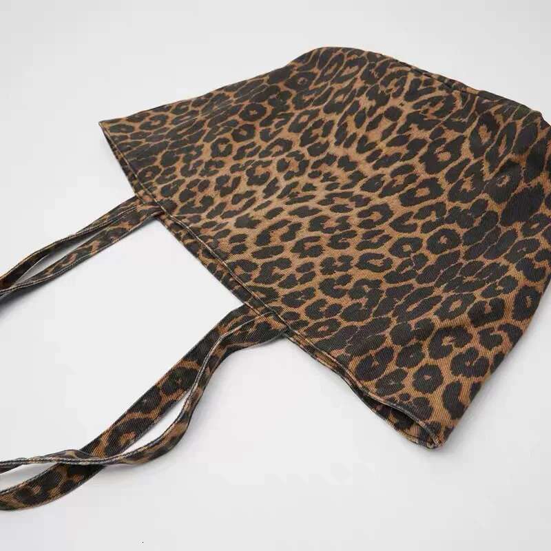 High-End Leopard Pattern Tote For Women 2024 New Simplicity Canvas Shoulder Bag Fashion Large Capacity School Work Shopping