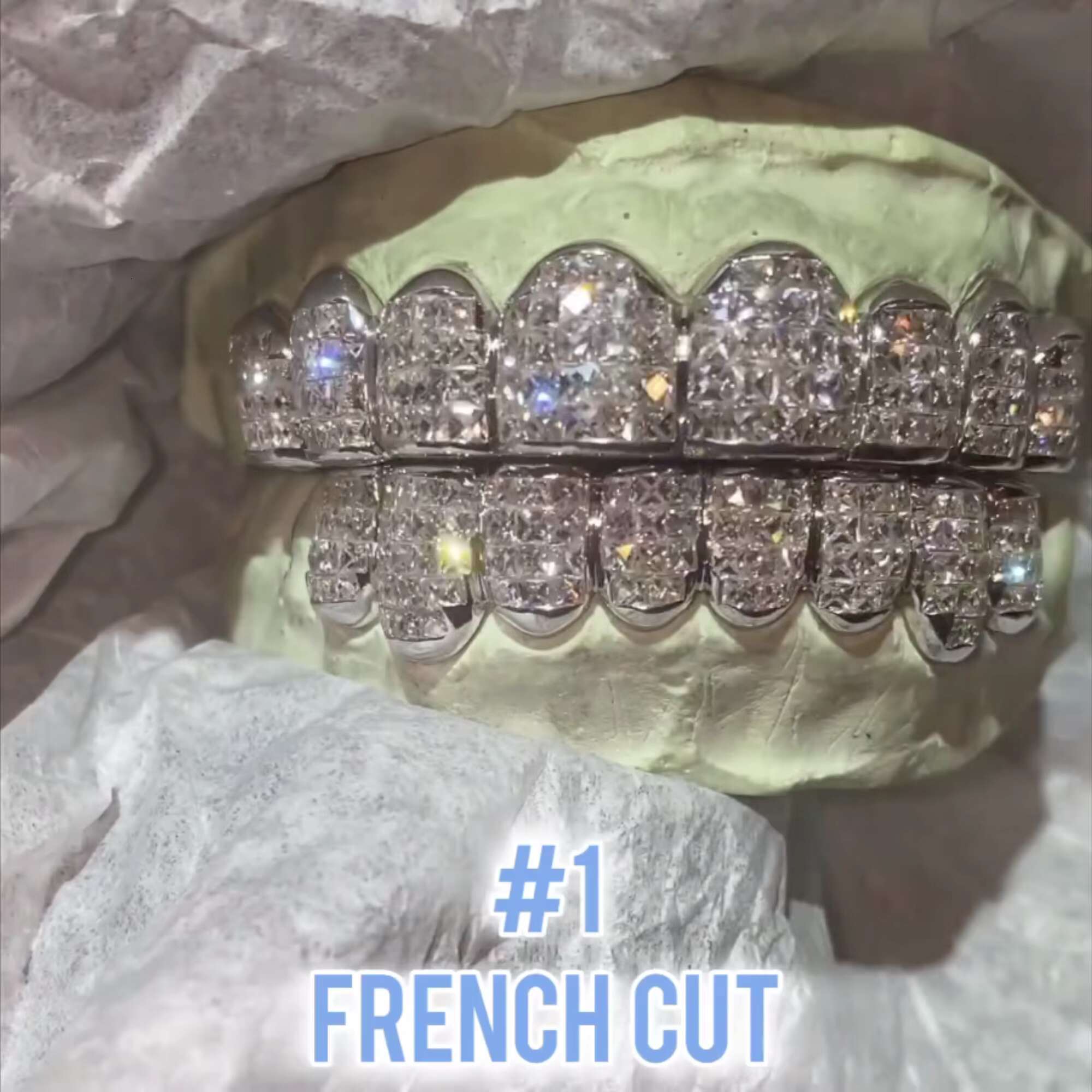 Hip Hop Custom Silver Teeth Grillz Iced Out Moissanite Diamond Grillz Teeth Silver Jewelry Best Price