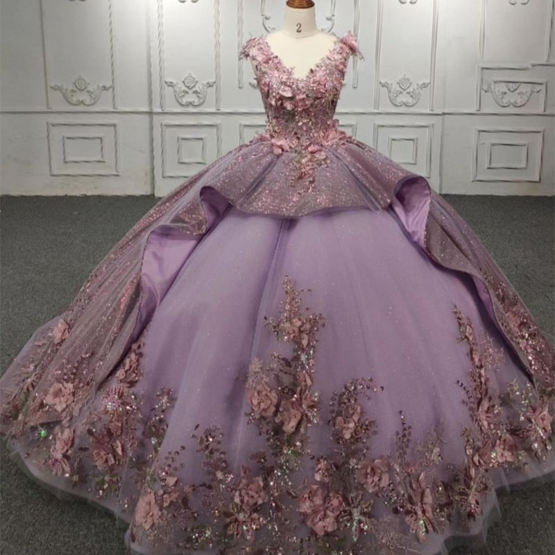 Luxury Purple Shiny V-Neck Quinceanera Dresses Ball Gown 2025 Sequin Appliques Lace 3D Flower Beading Lace-Up Sweet 16 Dress Party Dresses Vestidos De