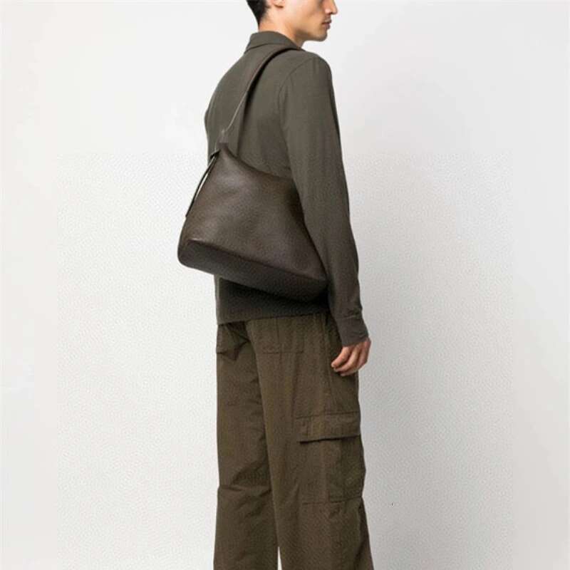 Brand Light Niche Shoulder Cowhide Lychee Pattern Commuter Ladies Handbag Black Atmospheric Minimalist Women's Bag