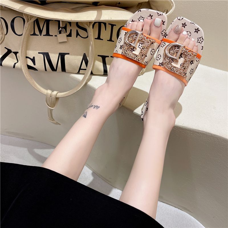 2025 summer new arrival women's slippers burst fashion soft bottom sandals leisure fashion beach outdoor slippers