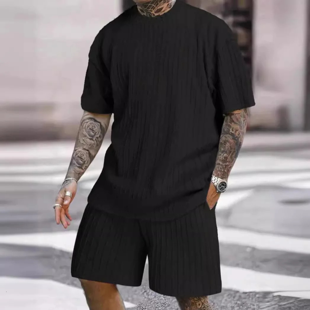 2025 Mens Sportswear Project Solid Color Round Neck Pulling Flower Vertical Pattern Casual Comfort Tshirt Two Piece Set 250326