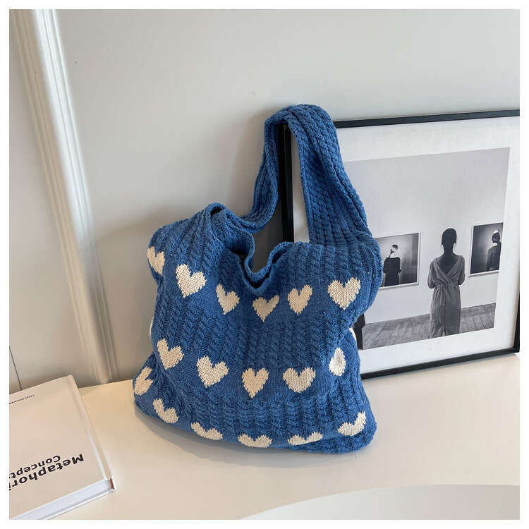 2023 New Instagram Love Pattern Knitted Large Capacity Tote Bag