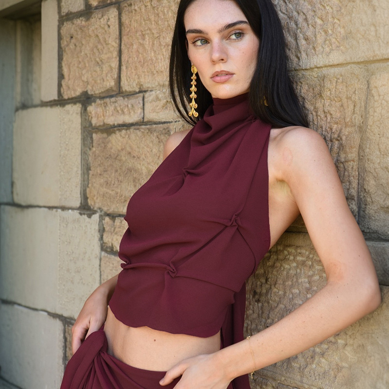 2025S Fashion Designer F TP Women S Autumn And Winter Hanging Neck Tied Bow Hollow Out Backless Pleated Crop Top T Shirt
