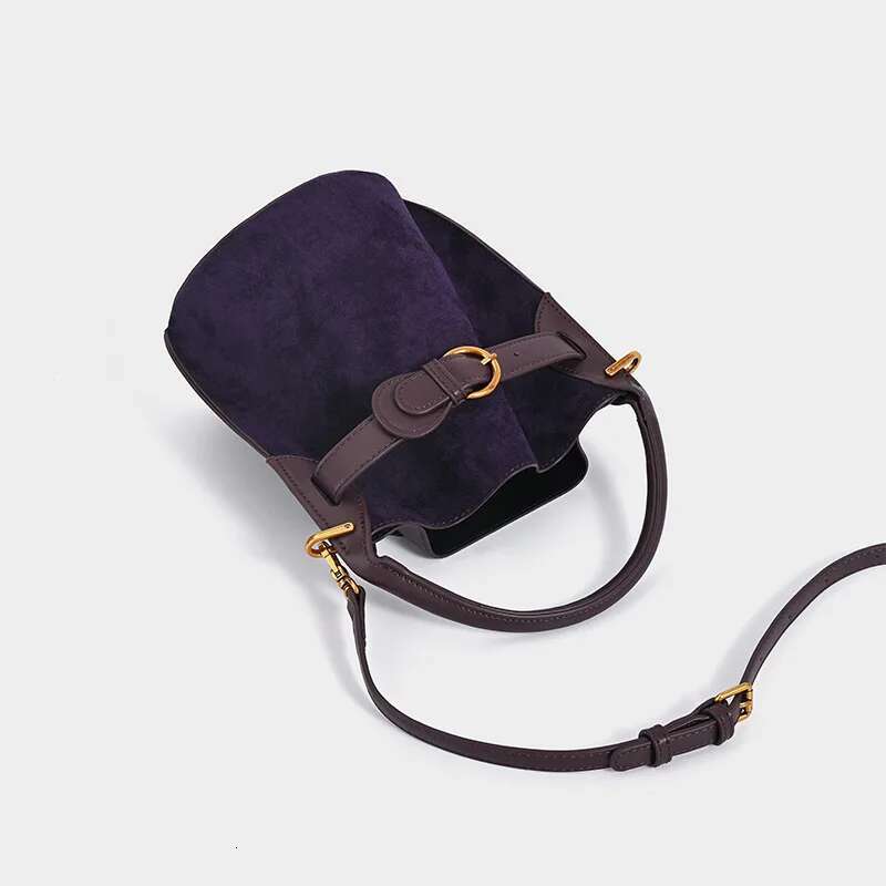 New Head Layer Bucket Bag 2025 Spring Edition Texture Leather Commuter Versatile Shoulder Crossbody Handbag