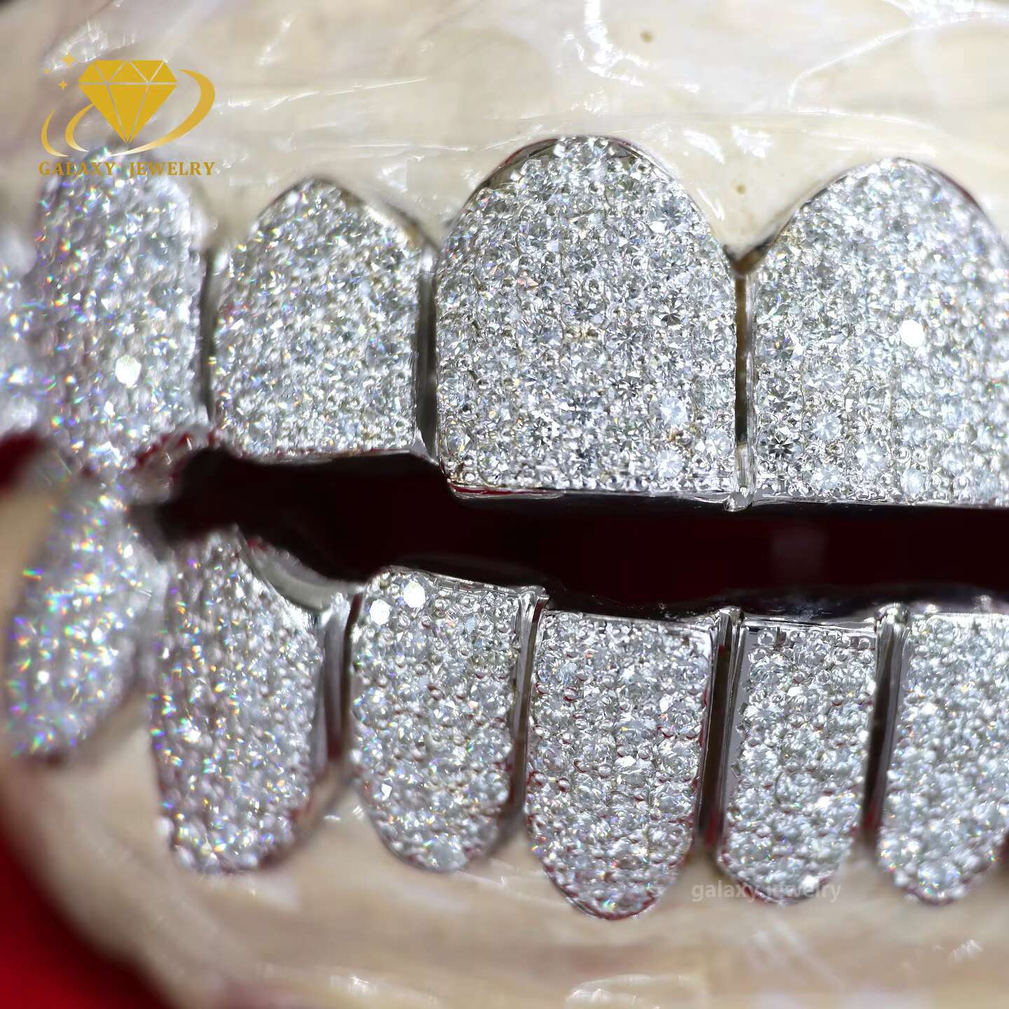 Perm Cut Moissanite Grillz Diamond Honeycomb Setting 925 Silver Custom Teeth Hiphop Iced Out VVS Moissanite Grillz Per Tooth