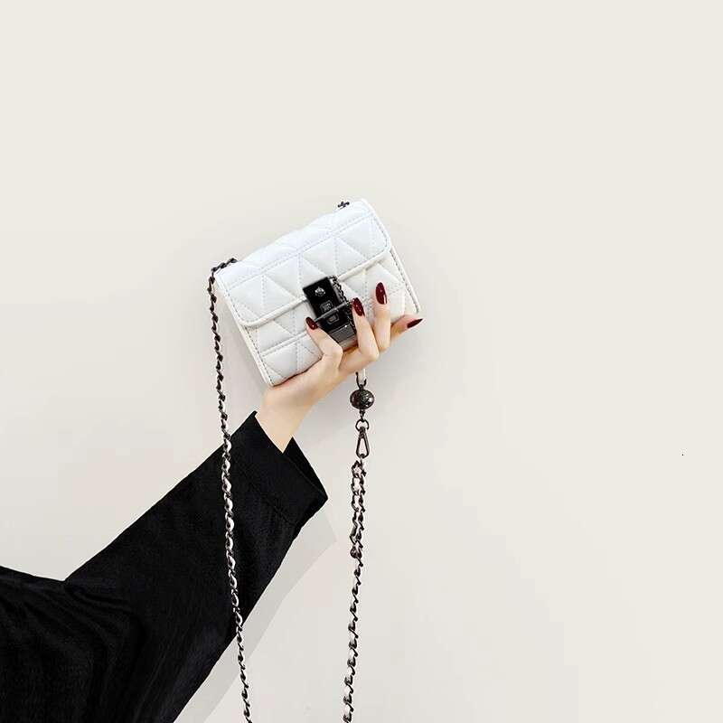 c5 High end Women's Summer 2024 New Small Mouth Red Crossbody Mini Chain Bag