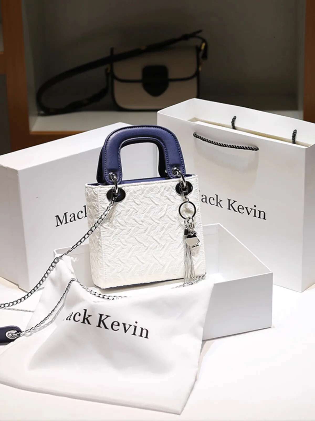 Newly Fashion Pleated Square Handbag With Contrast Color And Delicate Decoration Women's Popular Chain Bag