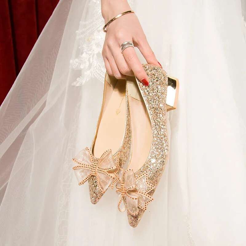 2025 Summer New Women's Shiny Gold Bridal Crystal Bow Designer Fashion Flat Shoes
