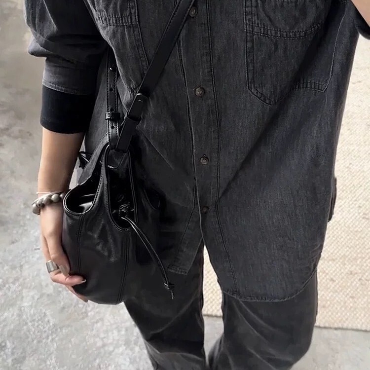 2025S Fashion Designer Vegetable Basket Niche Design Cartilage Large Capacity High End Feeling Versatile Commuting Hand Held Bucket Bag Crossbody Bag