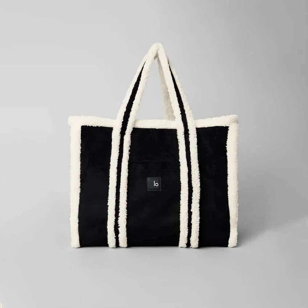 Winterfun Soft Plush Shoulder With Zipper Pocket Contrasting Color Travel Bag Makeup Large Capacity Tote Bags