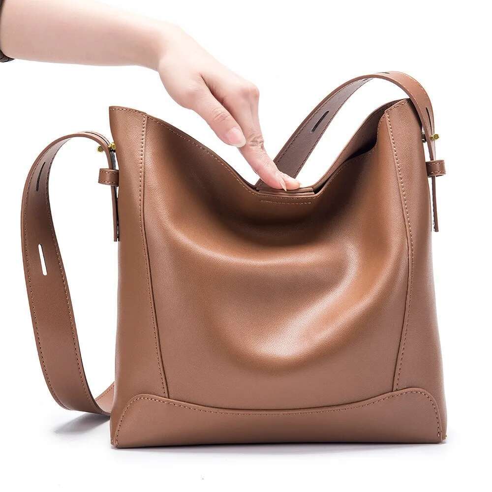 Genuine Leather Bucket Shoulder Bag Women Cowhide Crossbody Designer Tote Handbag Lipstick Phone Large-Capacity