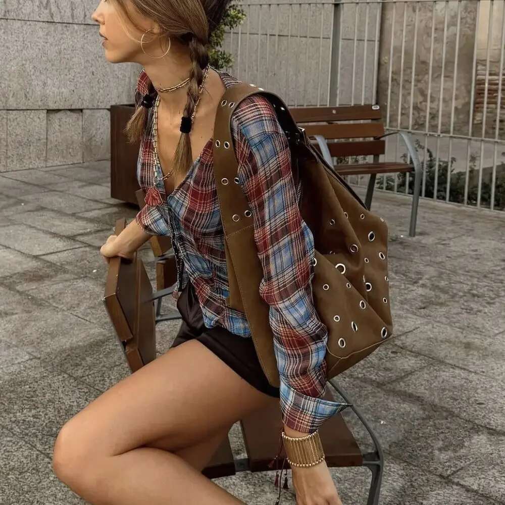 Rivets Handbag Underarm Street Trend Punk Wide Strap Women's Shoulder Bag Large Faux Suede Ladies Hand Bag Bolsos