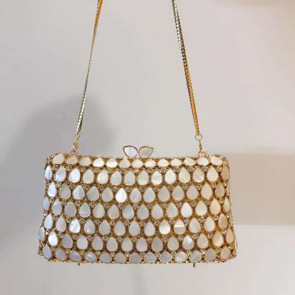 Women Evening Clutch Bag Bridal Wedding Elegant Party Handmade Clutch Purse Womens Handbags Purses Hollow Out Metallic