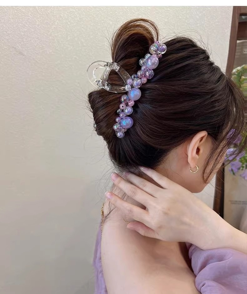 Elegant Hair Clip for Women Versatile Fashion Accent for Daily Wear & Events