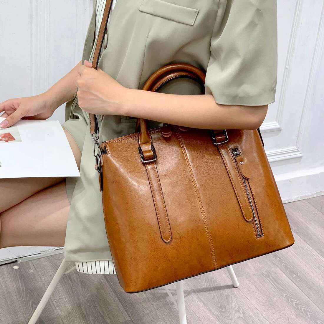 Women Shoulder Cross Body Handbag Top Handle Genuine Leather Casual Designer Lady Female Oil Wax Cowhide Messenger Tote Bag