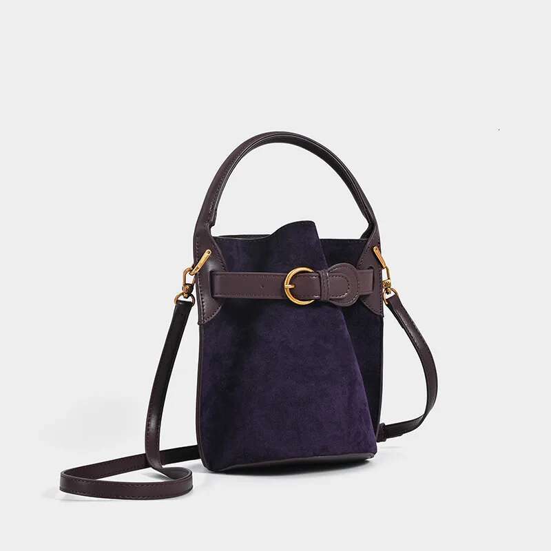 New Head Layer Bucket Bag 2025 Spring Edition Texture Leather Commuter Versatile Shoulder Crossbody Handbag