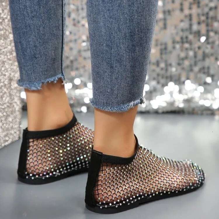 2025 Spring/Summer New Foreign Trade Large Size Women's Flat Sandals with Broken Dias Fashion European and American Style