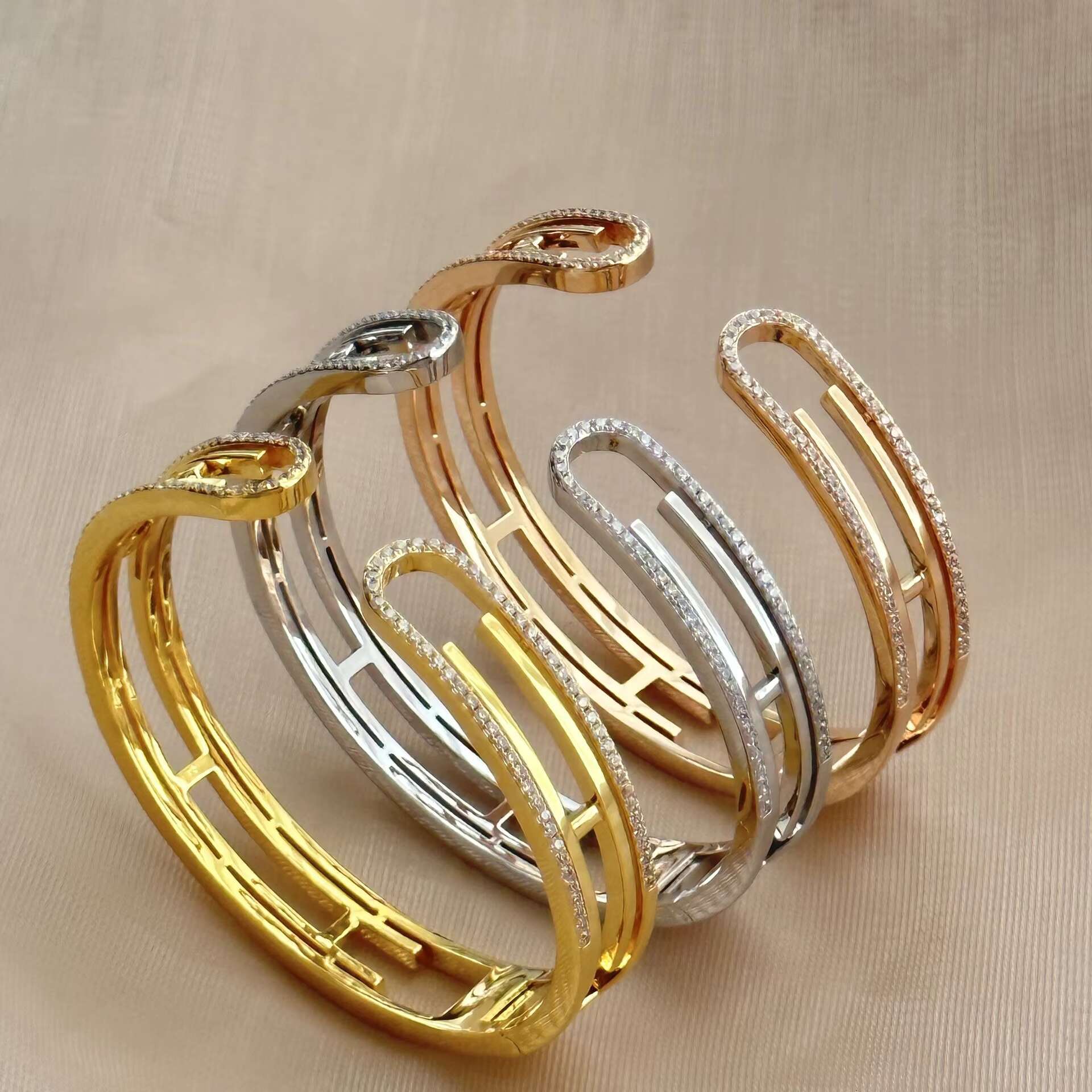 S pure sier sliding open exquisite three color fashionable style easy to match urious charm bracelet