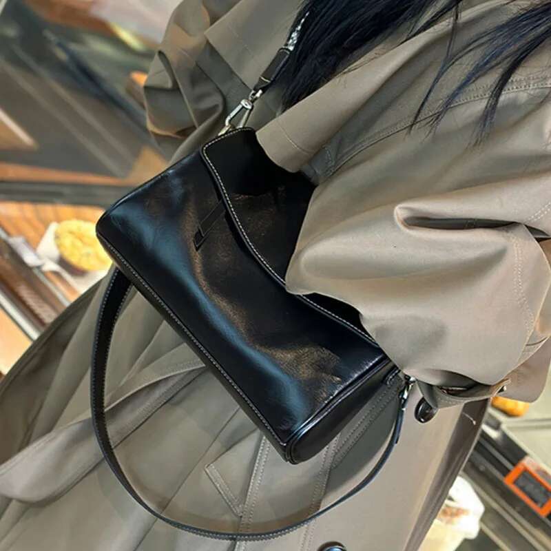 Women's Leather 2025 New Casual Crossbody Cowhide Retro Underarm Senior Sense Shoulder Fashion Eco Bag