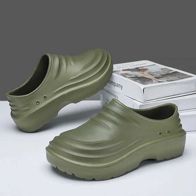 Mens Chef Shoes Mens Summer Beach Waterproof and Oil proof Kihen Shoes N-slip Garden Hotel Work Shoes EVA SandalsXJ250326