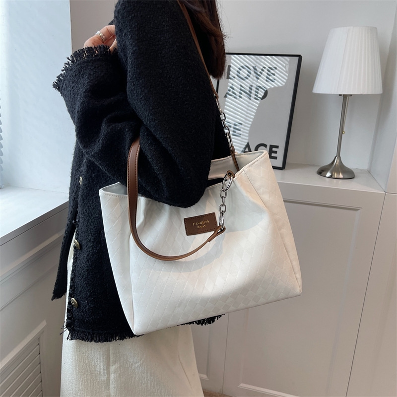 Free Shipping 2025 New Designer Bag Fashion Commuter High Quality Large Capacity Tote Bag Crossbody Bag Handheld Shoulder Bag for women