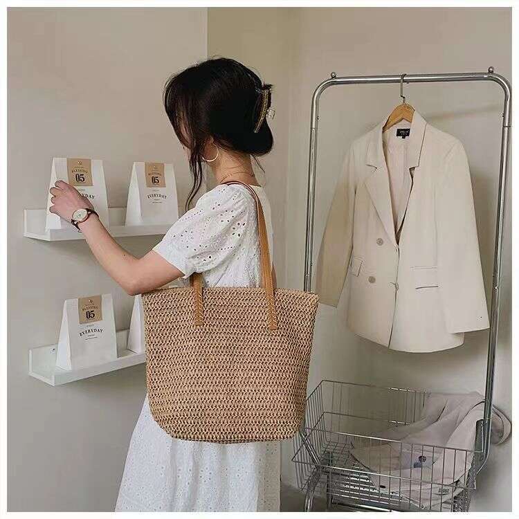 Grass bags for vacation, summer woven bags, large capacity female students, one shoulder portable casual French tote bag