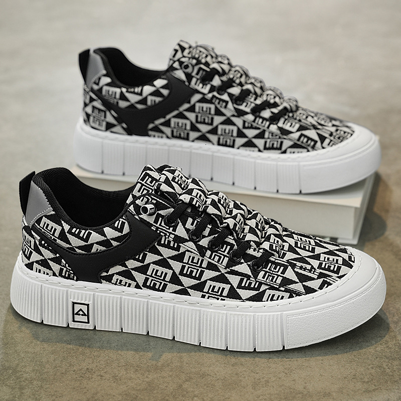 Designer Shoes Light Luxury 2025 Autumn New Men's Breathable Casual Fashion Canvas Sports Shoes Niche Design Printed Men's Board Shoes