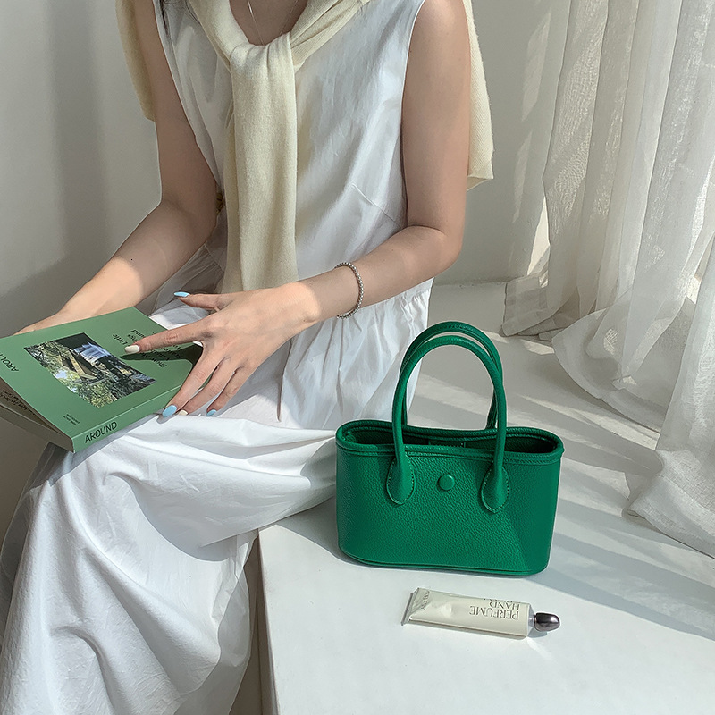 2025 New Portable Portable Basket Bag Casual Korean Version Large Capacity Foreign Style All Small Crossbody Bag Female Designer Bag