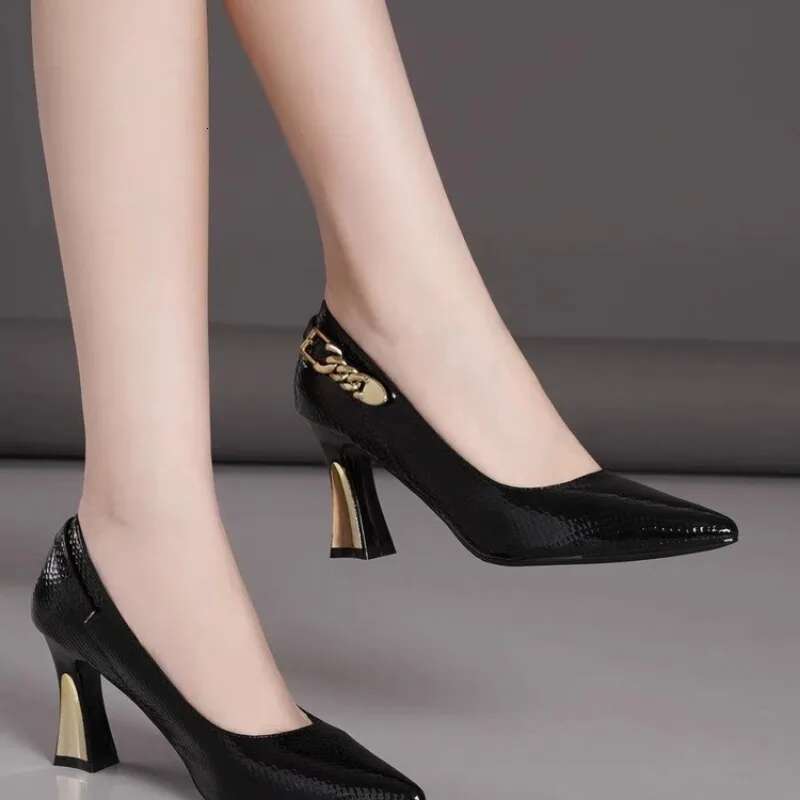 2025 Summer New Wine Snake Skin Designer Fashion Stiletto Pointed Women's High Heels Wedding Party Shoe Size