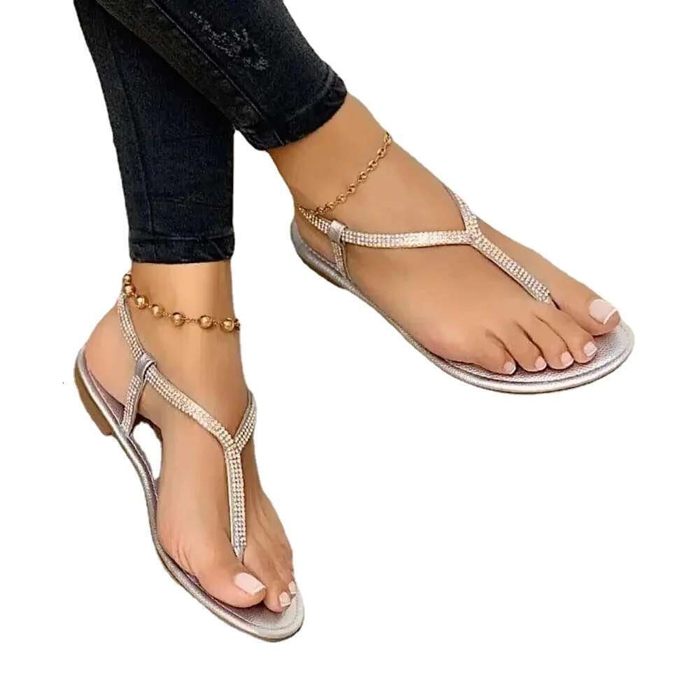 2025 Summer New Women's Shoes One Word Large Designer Fashion Beach Sandals Women's Sandals