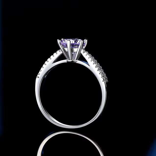 Trendy Crossover Finger Rings Jewelry Women Prong Setting White Gold Plated 925 Sterling Silver Engagement Moissanite Rings