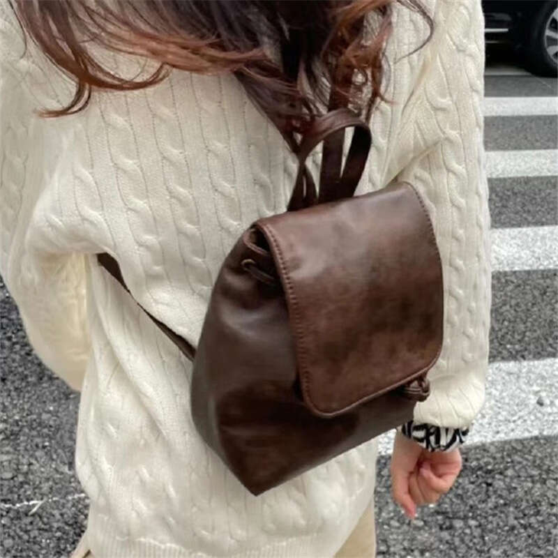 d5 The same small brown backpack for women's spring/summer 2023 new ins simple and versatile shoulder bag